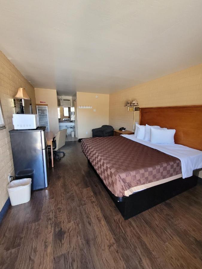 Motel 6 Williams Az Historic Route 66 Exterior photo